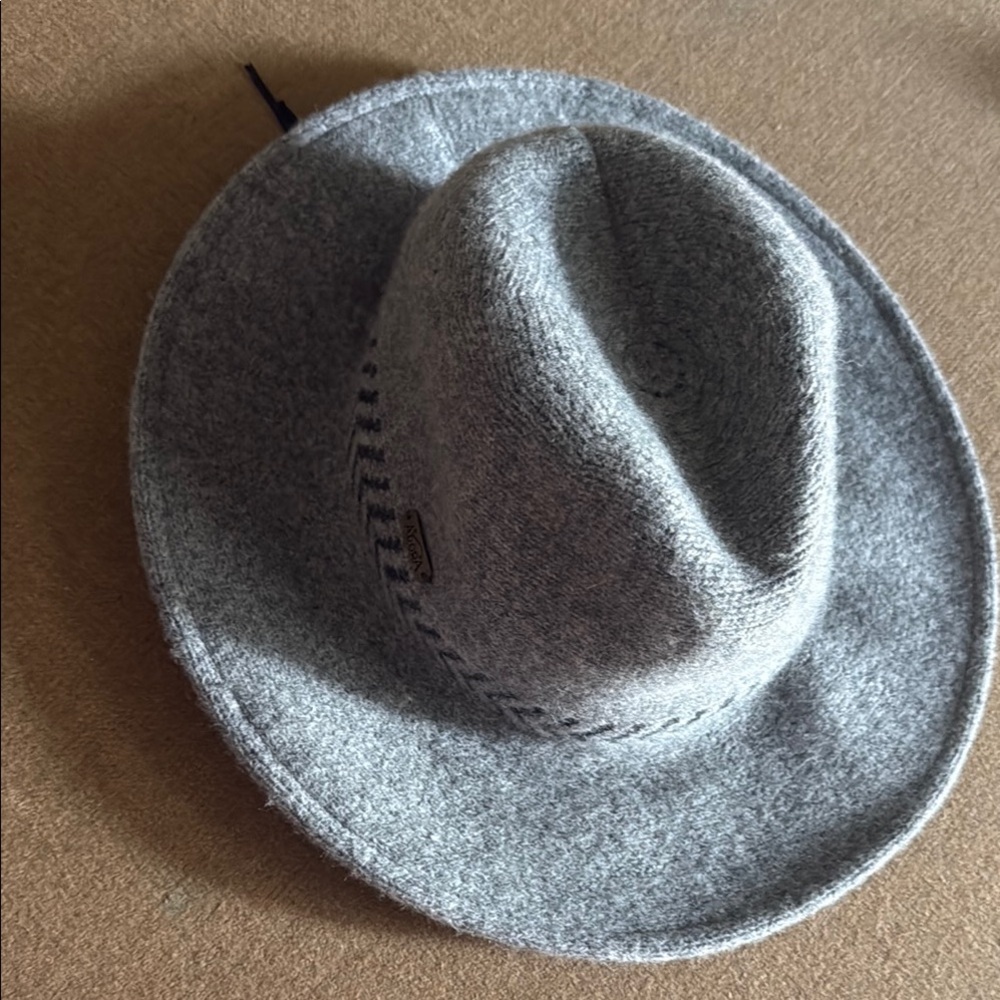 Adora Chevron Design Hat